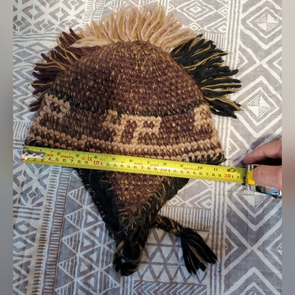 2/$8 ❄︎ Brown City Hunter Winter Mohawk hat beanie skully cap 🥶 ❄️ - Picture 9 of 12